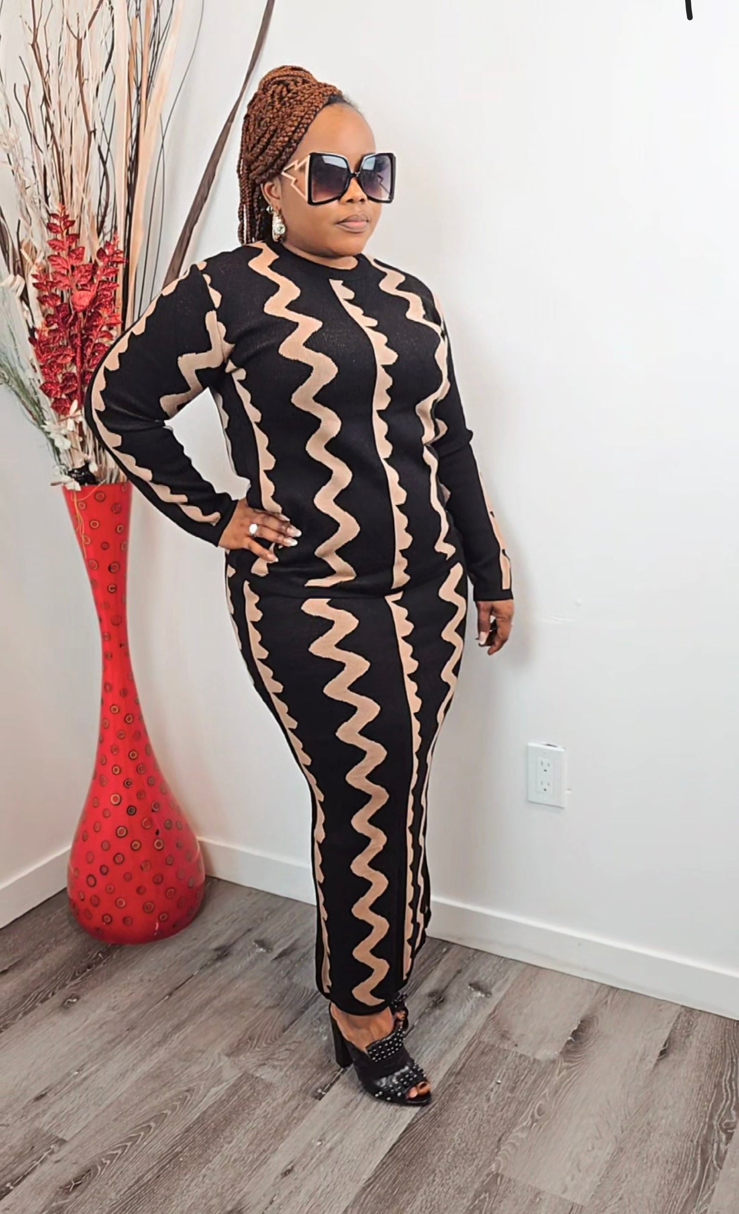 Women's Fashion Two-tone Long Sleeve Sweater Skirt