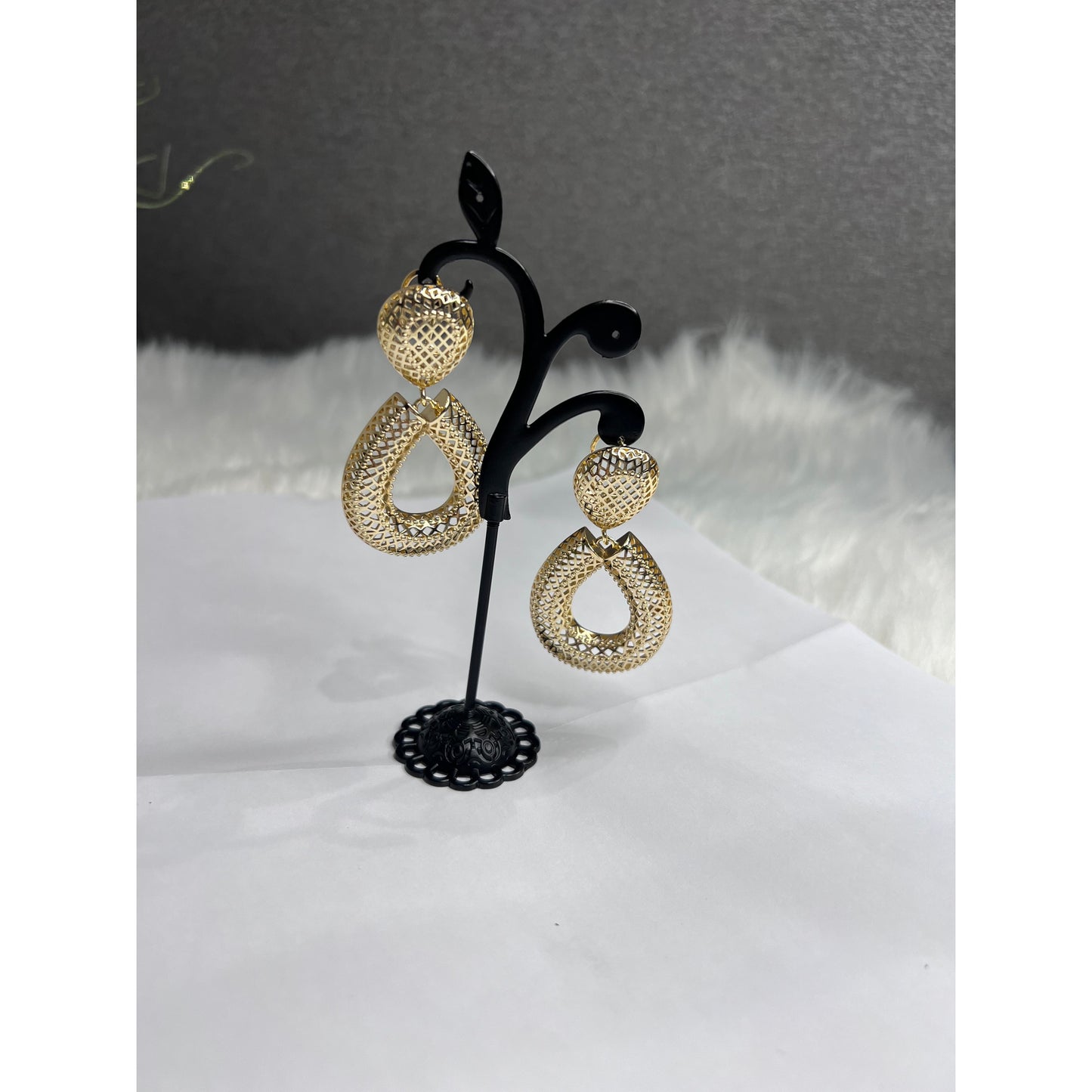 Gold Water Drop Earrings