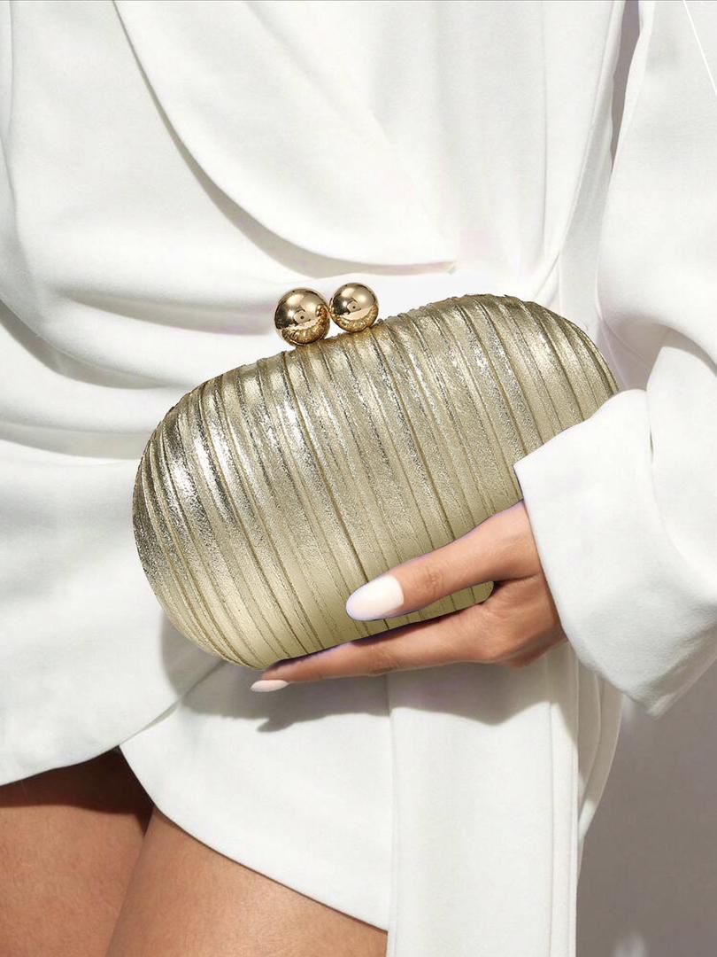 Trendy Clutch